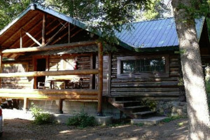 Pahaska Tepee Resort Cabins